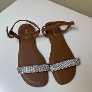 Steve Madden Tan Sandals with Silver Jeweled Embellishments Size 5